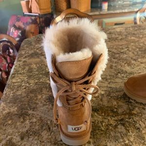 Size 9 ugg patch boots. Brand new never worn